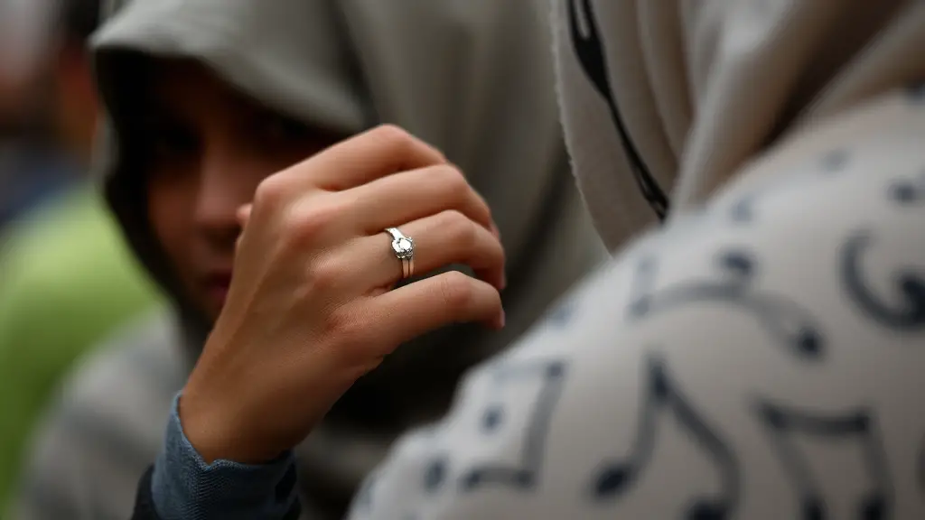 Elizabeth II's engagement ring.